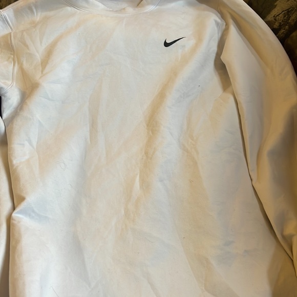 Boys shirts sizes medium to large - Picture 5 of 6